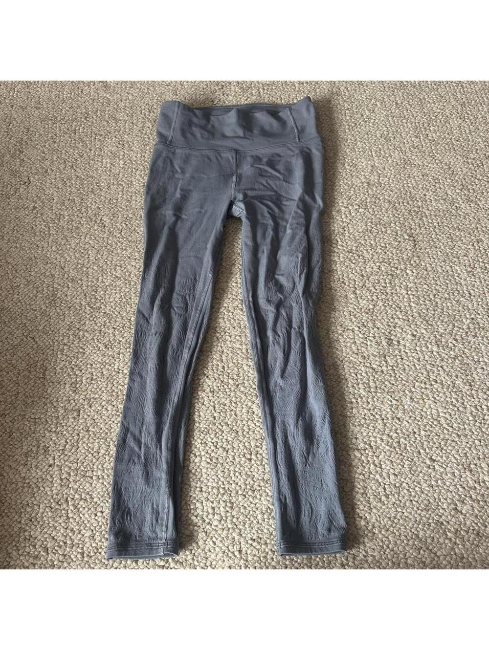 Lululemon mesh lace leggings